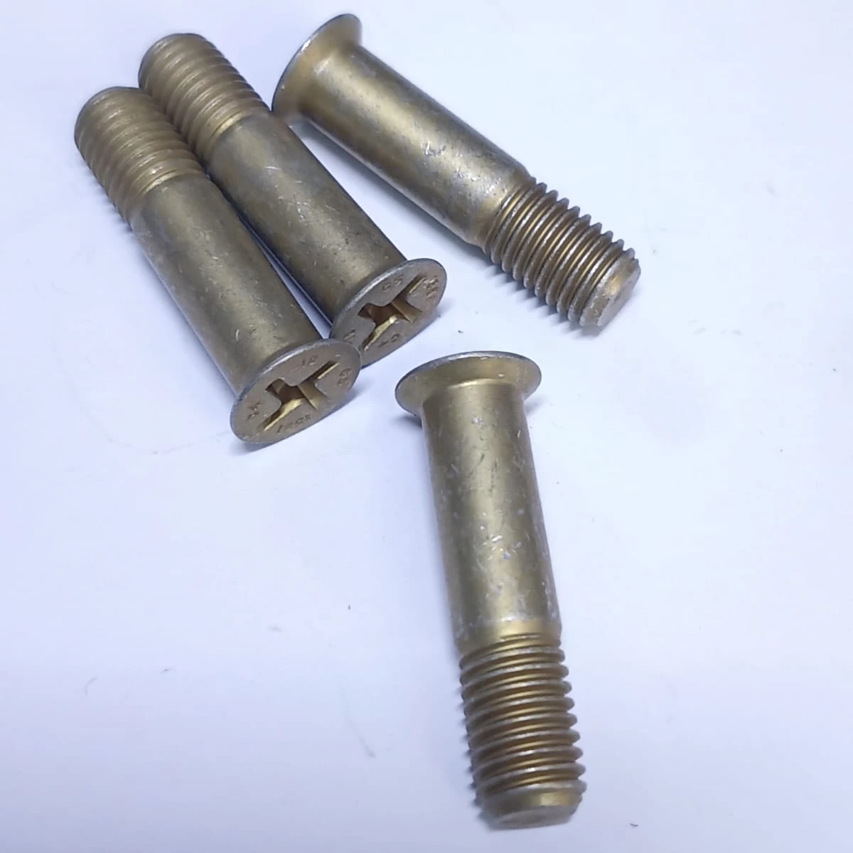 100° Countersunk Phillips Machine Screw (Close Tolerance) NAS1581C4T10P