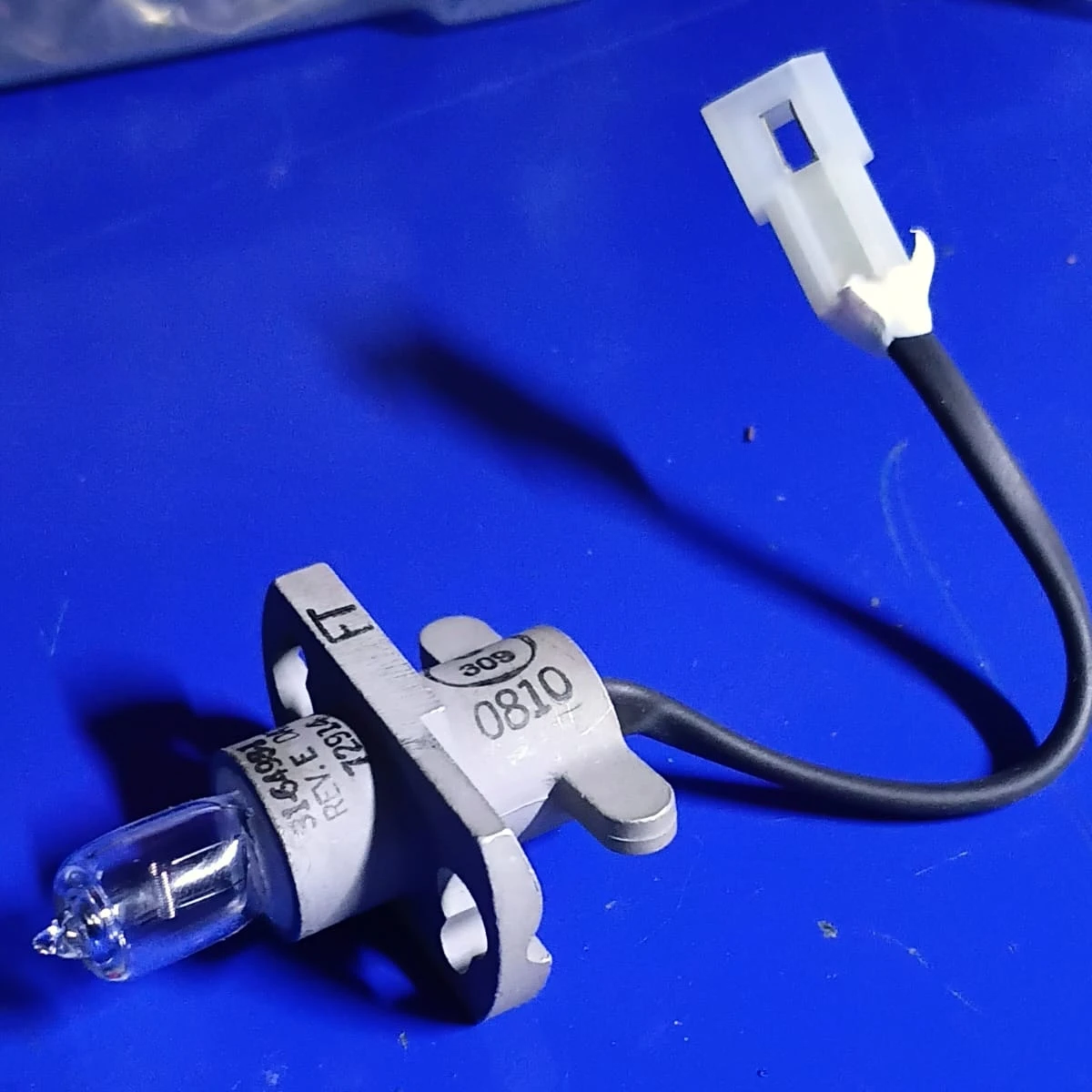 Halogen Cockpit Reading Utility Lamp Assembly 31-6498-1