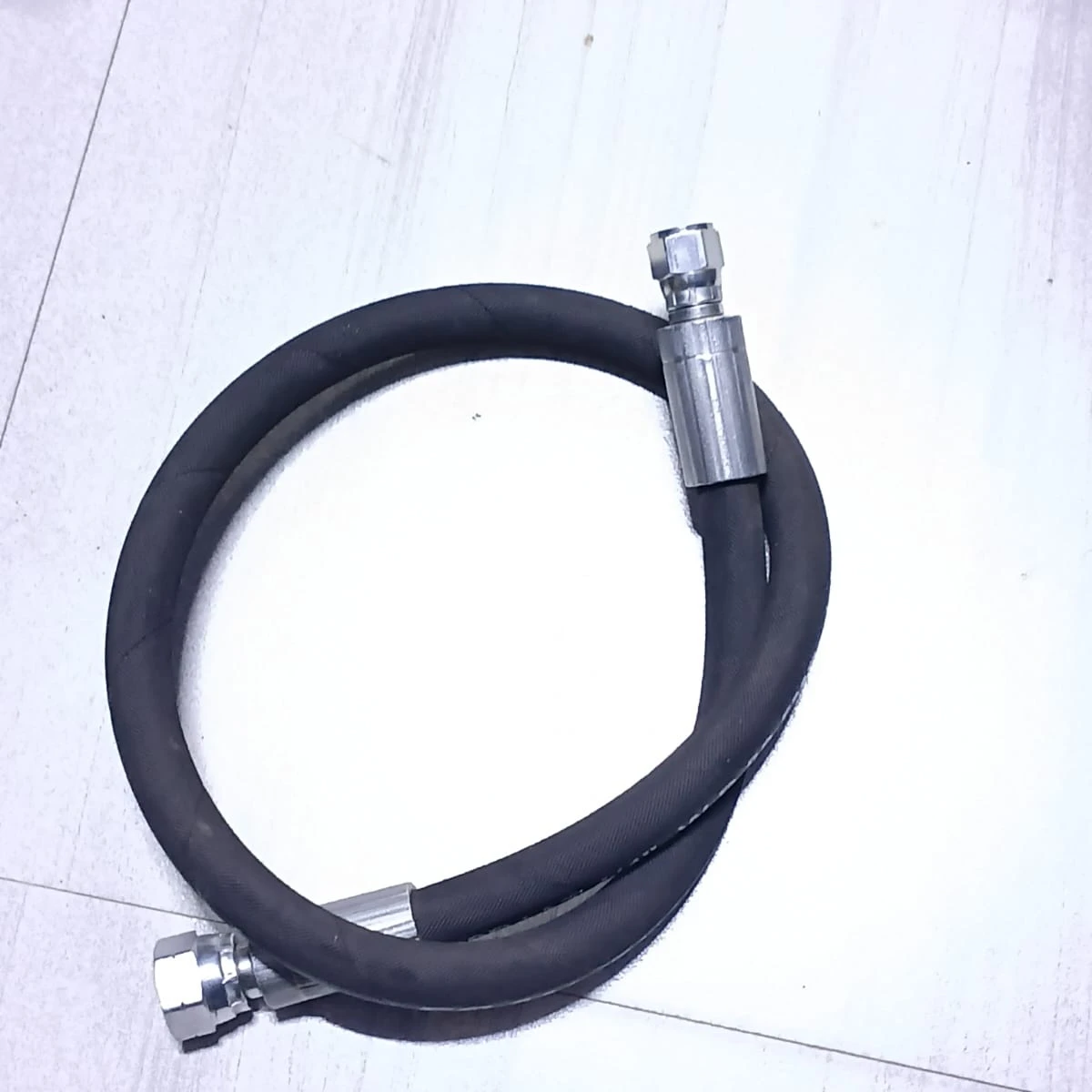 Hydraulic Hose Assembly, SAE 100 R1AT (1/4") GL-1R1AT-04-4Q24