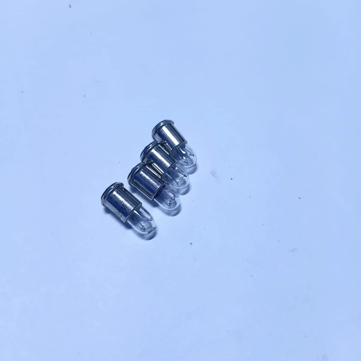 T-1 3/4 Midget Groove Sub-Miniature Indicator Bulb (28V) 10-CM387
