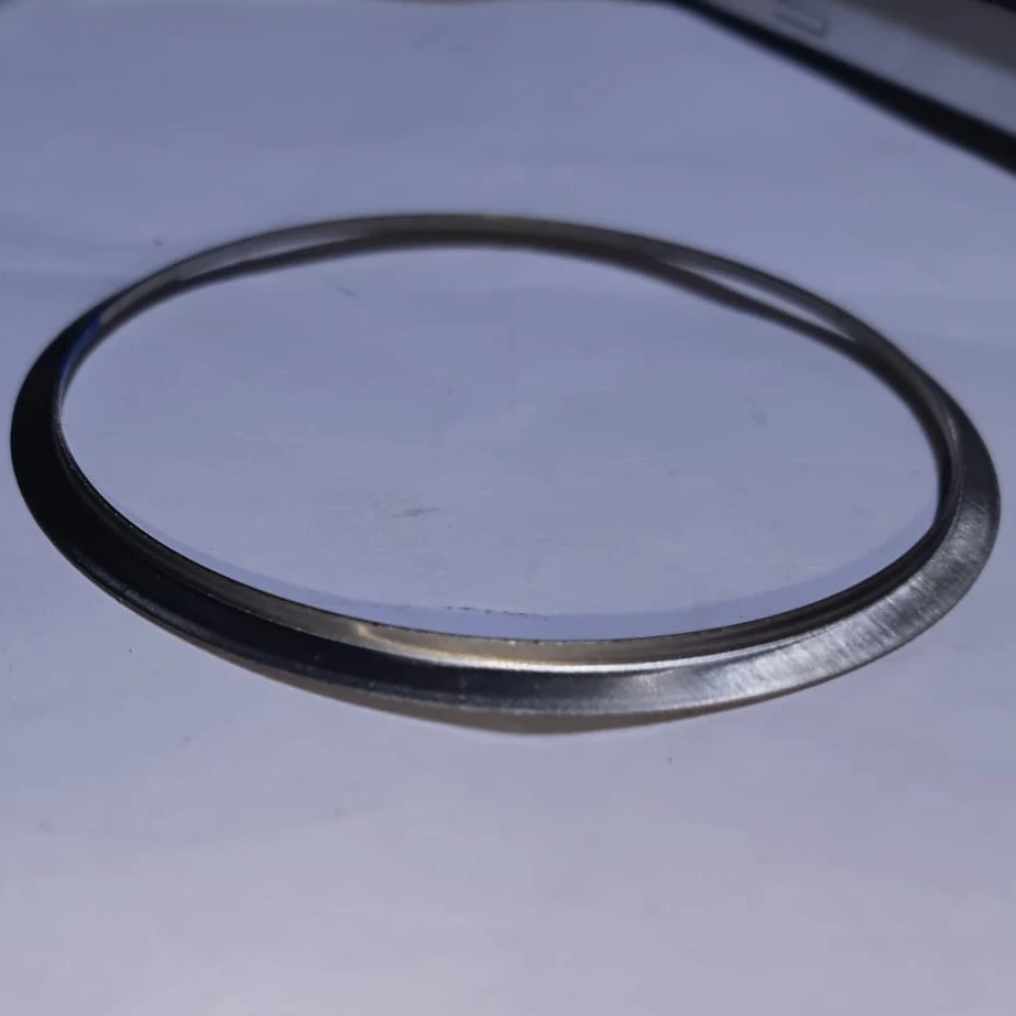 Interlocking spiral retaining ring  view 2