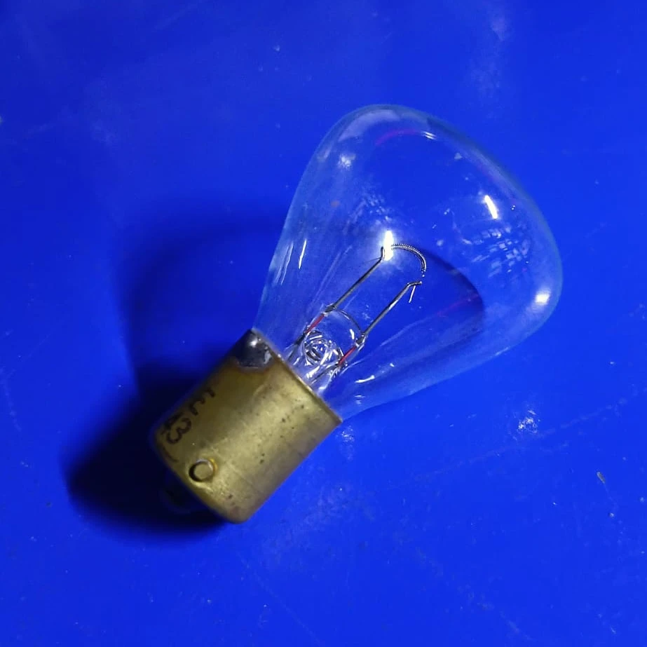  Incandescent Heavy-Duty Aviation Miniature Lamp 1143