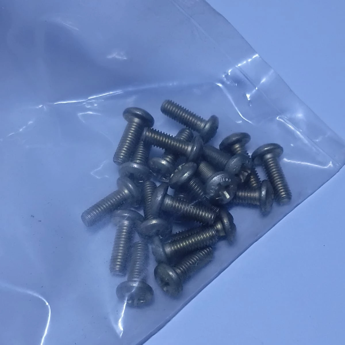 Pan Head Machine Screw MS35206-243