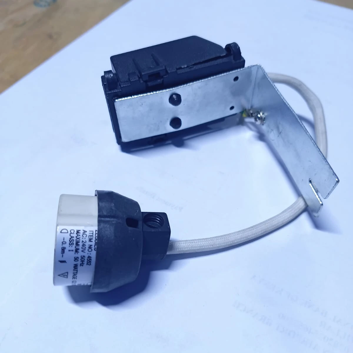 GU10 Ceramic Lamp Holder with Terminal Box and Mounting Bracket 4552