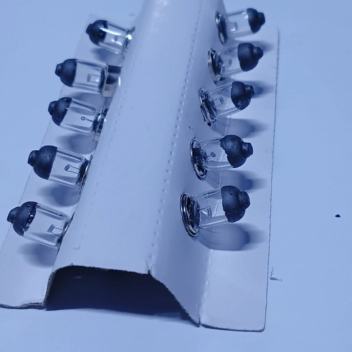 Miniature Halogen Avionics Indicator Lamp (10-Pack Strip) 8GH004554-28-10PK