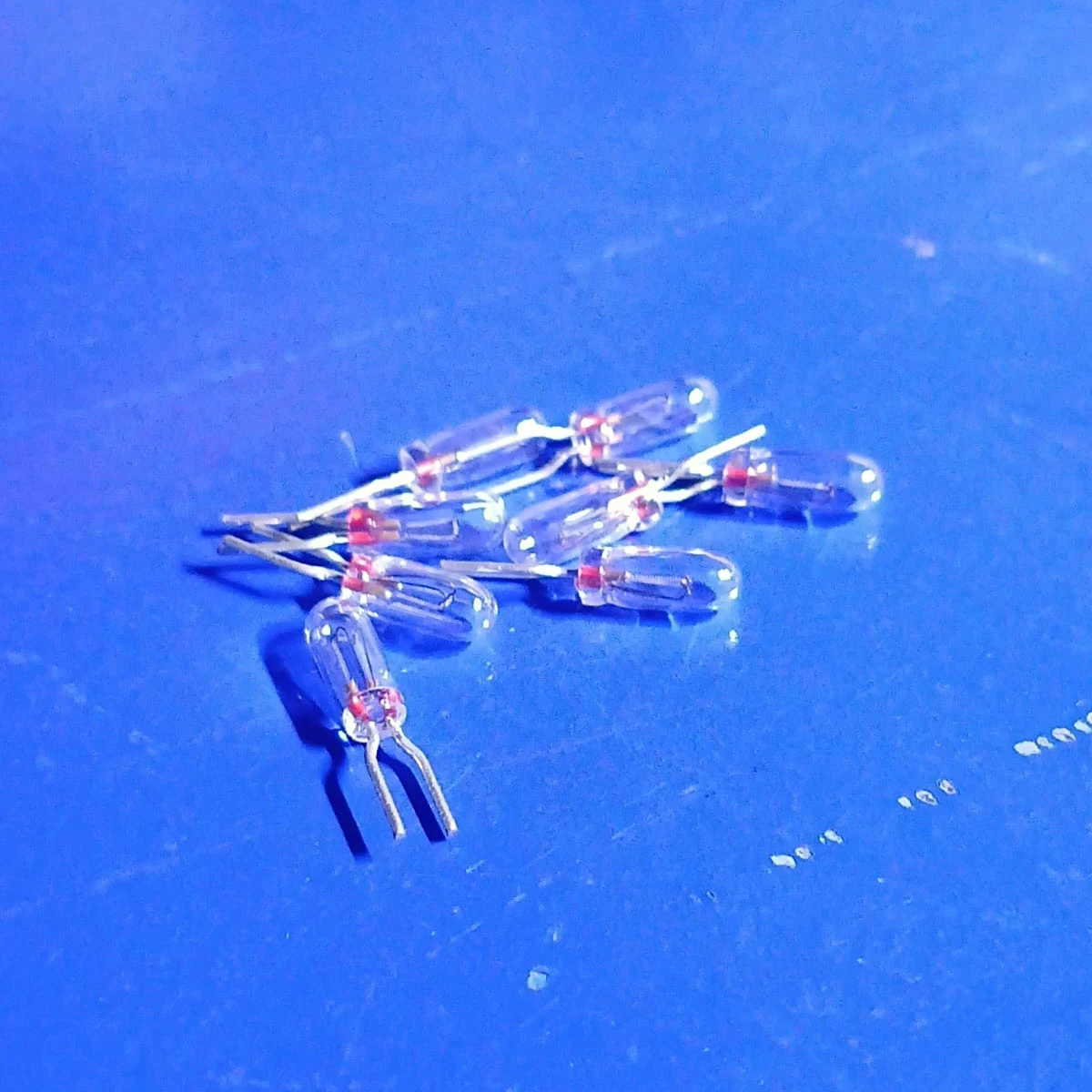 T-1 Sub-Miniature Wire Terminal Indicator Bulb (5V 0.06A) MGG1044-06