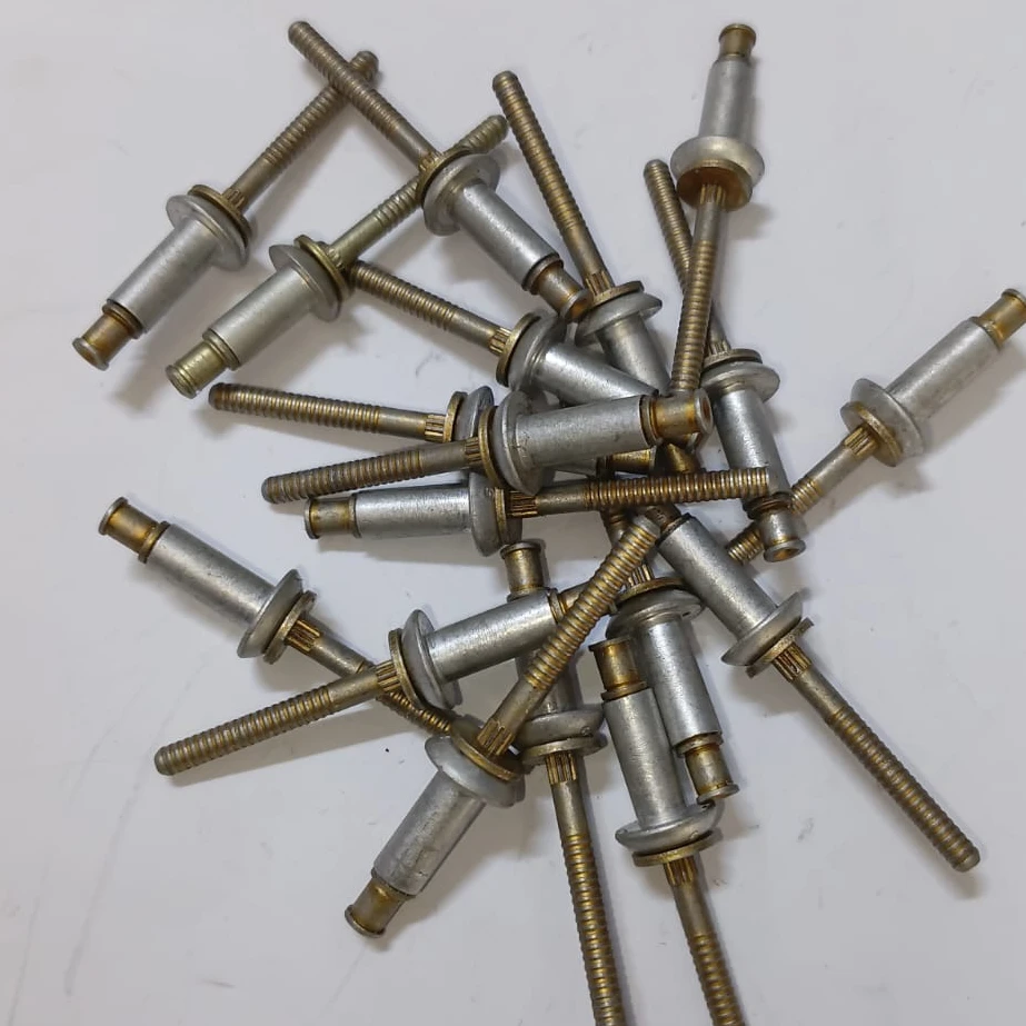 CherryMAX® Blind Rivet, Oversize 100° Countersunk Head CR3242-6-7
