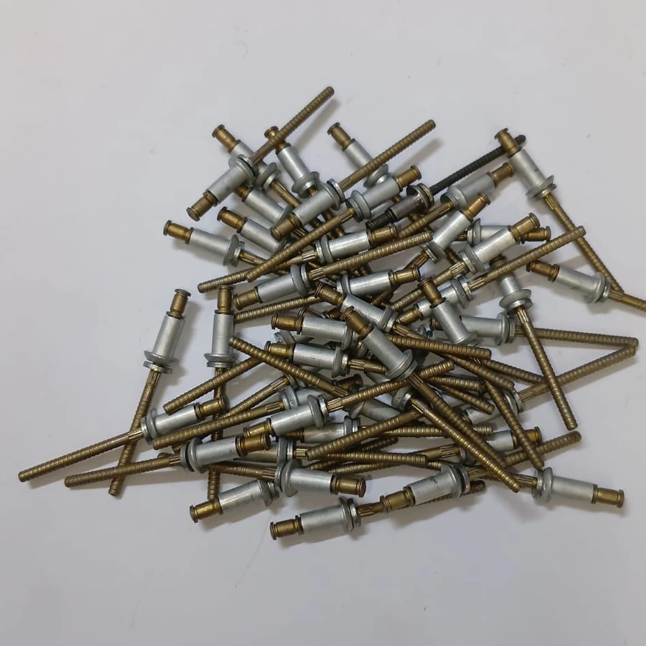  CherryMAX® Blind Rivet, Oversize 100° Countersunk Head CR3242-4-05