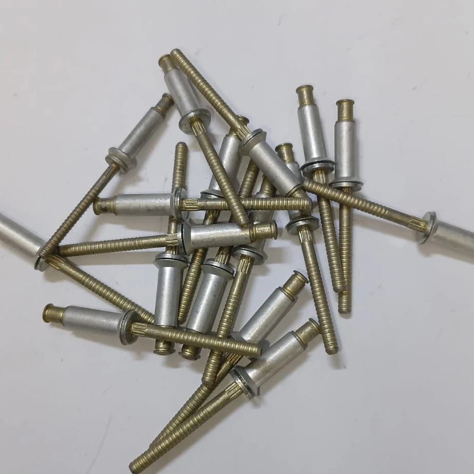  CherryMAX® Blind Rivet, Oversize 100° Countersunk Head CR3242-5-06