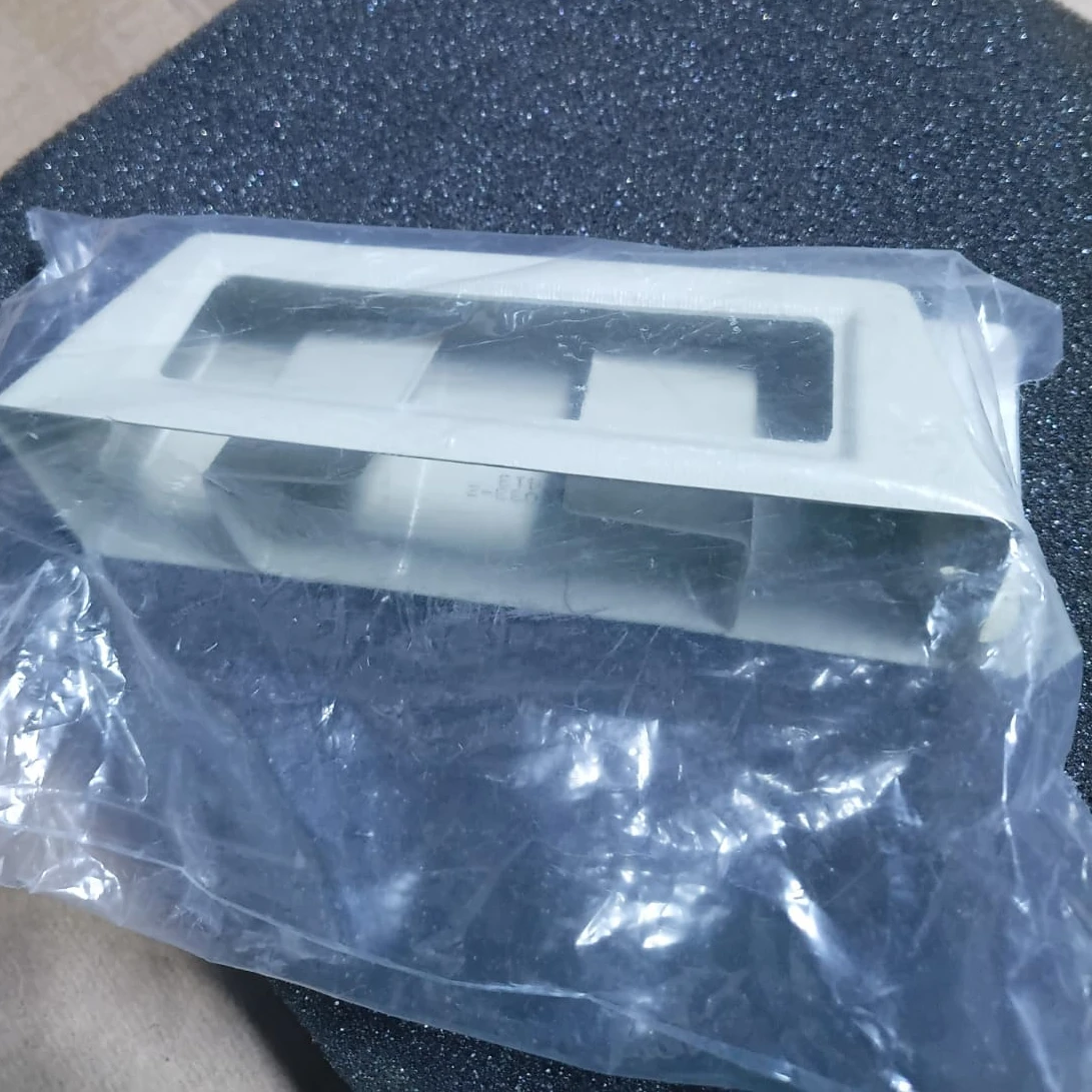  Passenger Warning Light Escutcheon Housing 2615033-1
