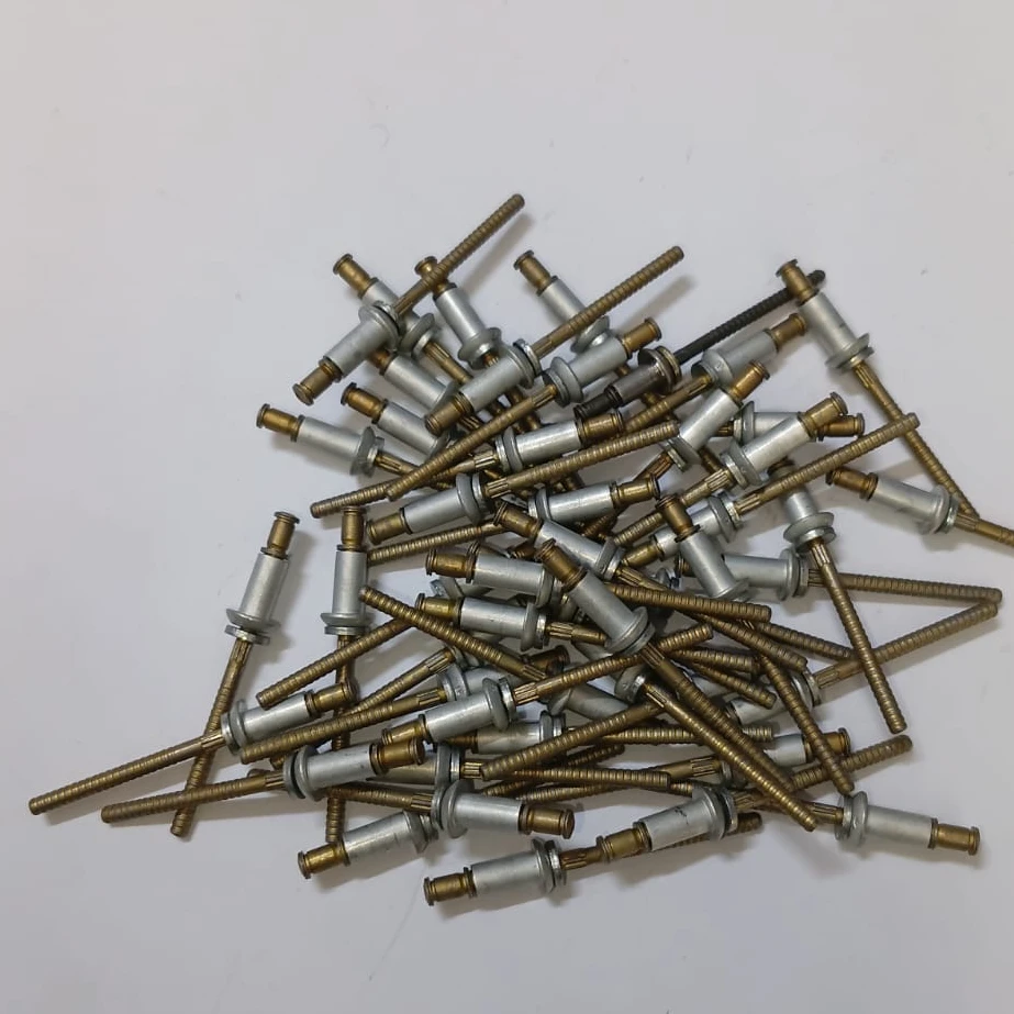  CherryMAX® Blind Rivet, Oversize 100° Countersunk Head CR3242-5-8