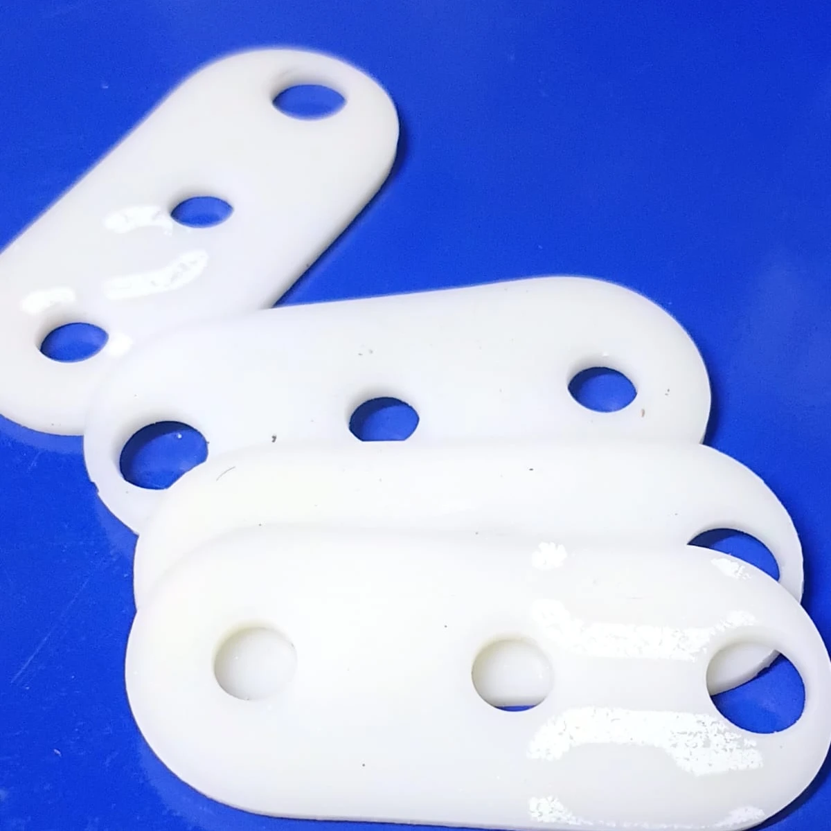  Guide Plate, Non-Metallic Control Cable Support F8651-032-001