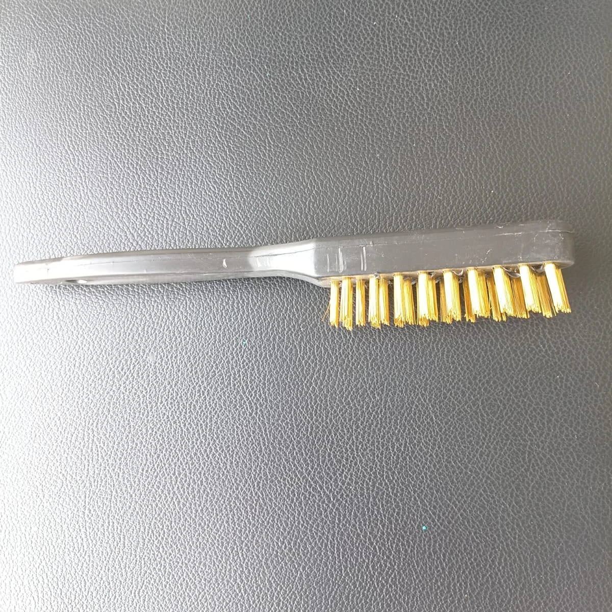 Three Row Wire Brush