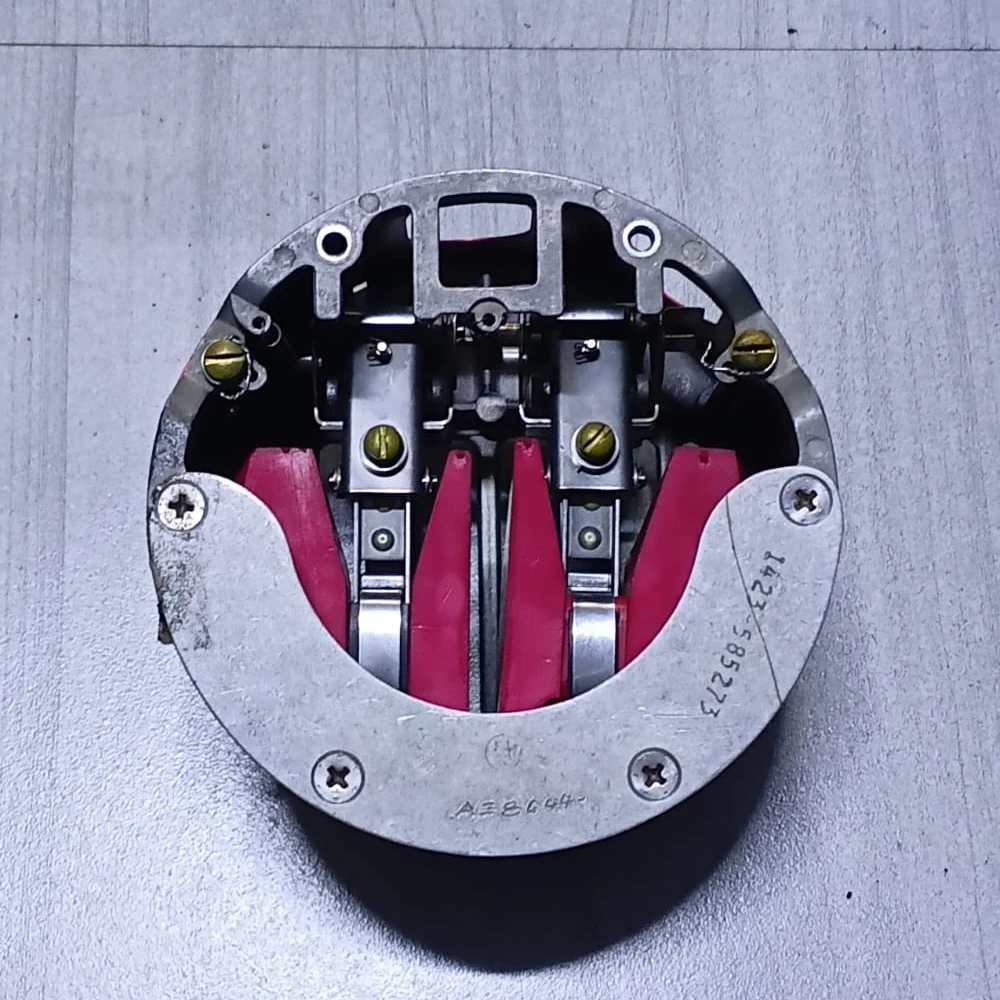Fuel System Priming Valve Module (Primary/Secondary 1423-585273 view 2