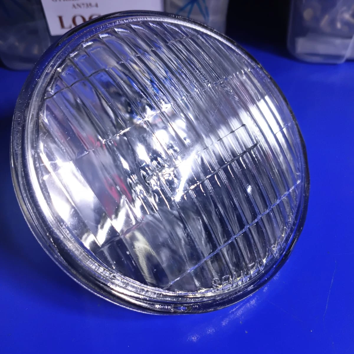 Incandescent Sealed Beam Aircraft Taxi Light 4587